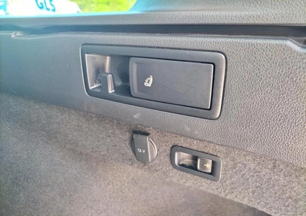 Volkswagen Passat cena 109900 przebieg: 135094, rok produkcji 2019 z Sanok małe 596